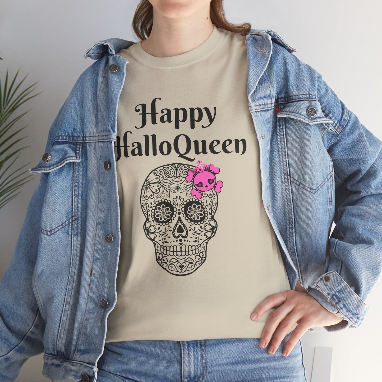 Happy HalloQueen Skull Tee - Unisex Halloween Shirt, Spooky Gift, Festive Apparel, Party Outfit, Skull Design