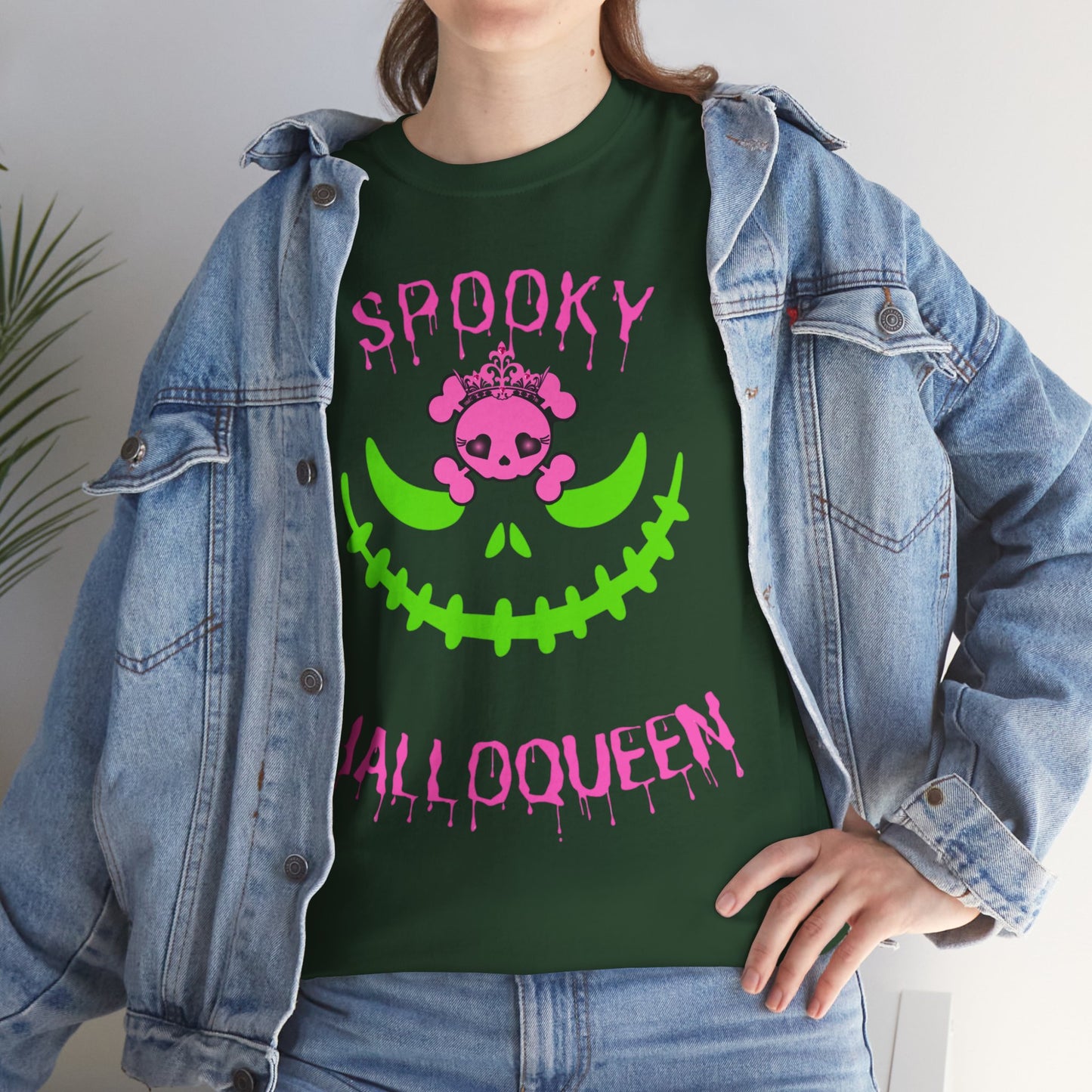 Spooky Halloqueen Tee
